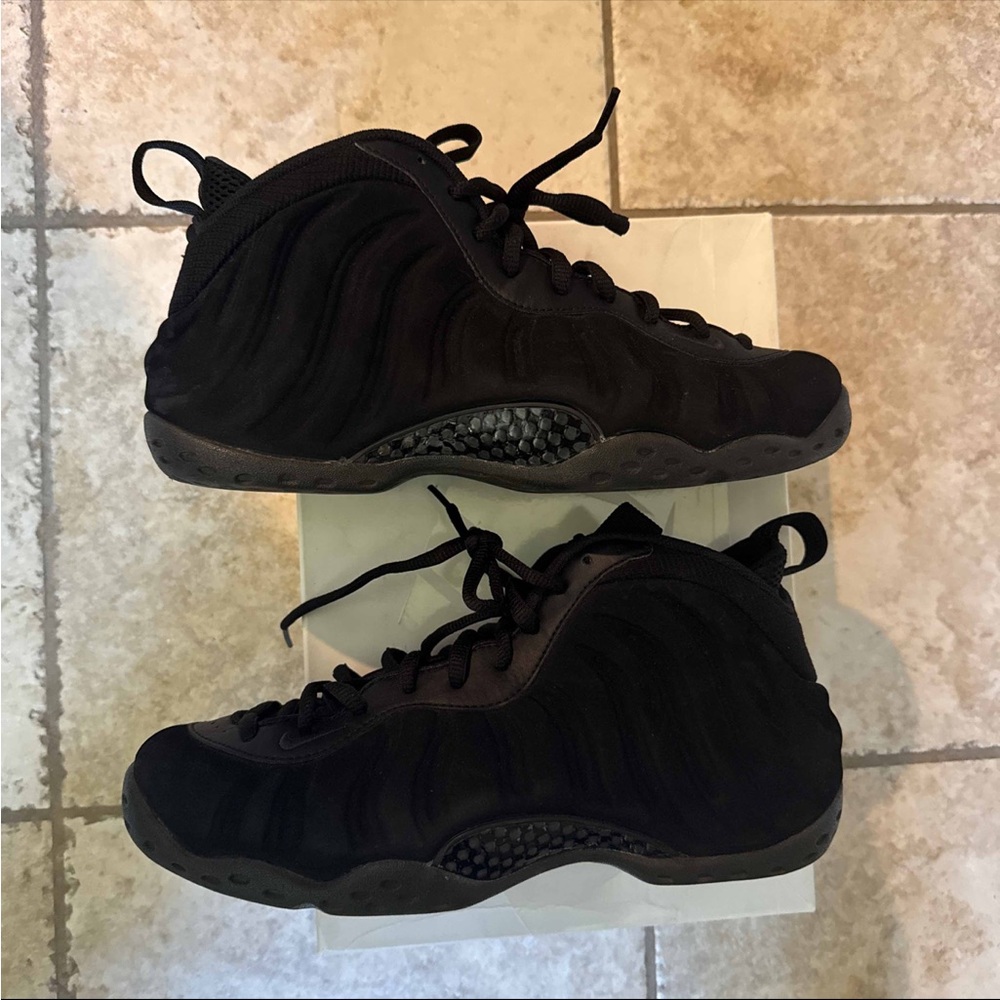 Nike Air Foamposite One Black Suede